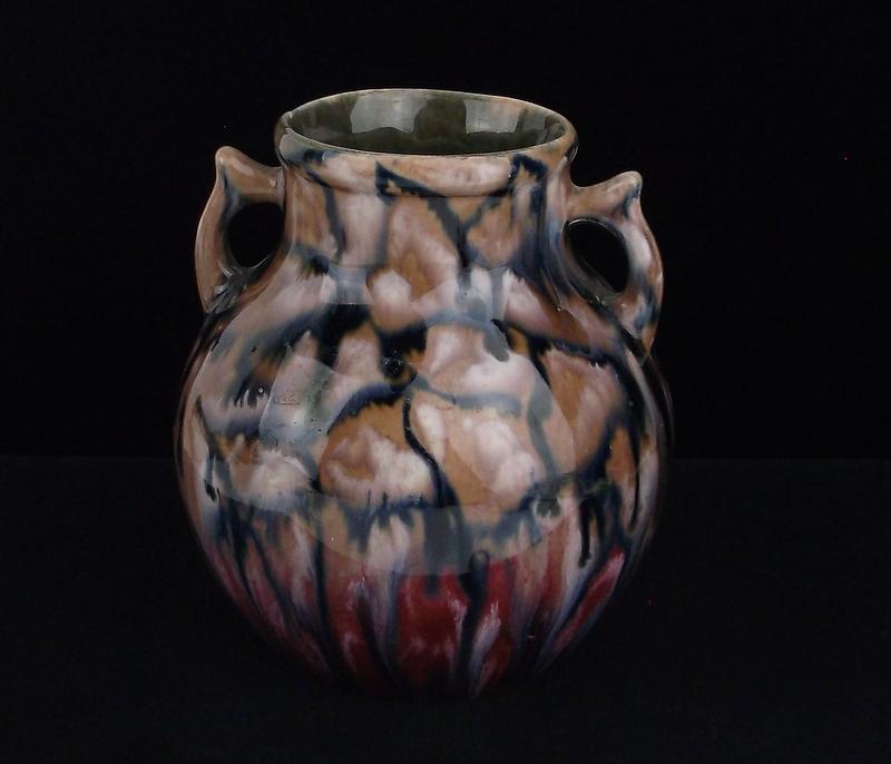 Mint Vint 1930s Czech Coronet Pottery Vase Art Deco: Mint Condition, In Like New Condition, Perfect
