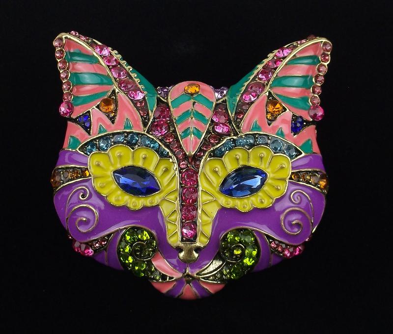 Big Mint Enameled Rhinestone Cat Brooch (1 of 2)