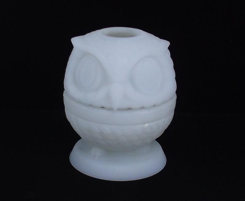 Stunning Vintage Fenton Owl Tealight Candle Holder (1 of 4)