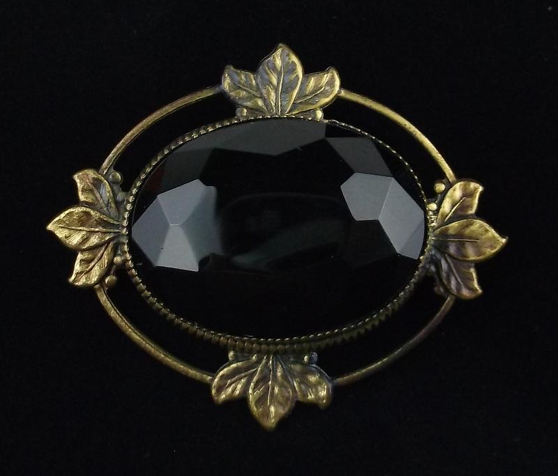 Mint Vintage 1940s Rhinestone Brooch (1 of 3)