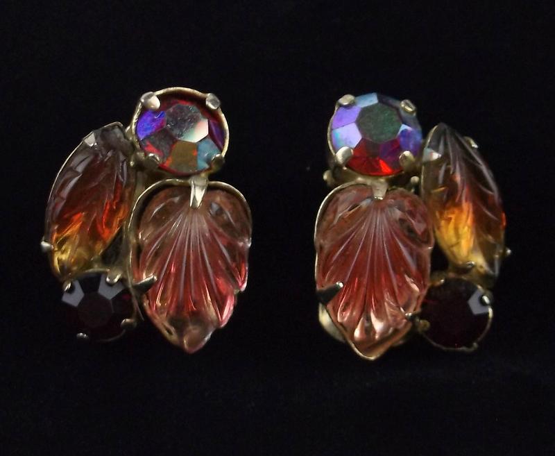 Mint Vintage 1950s Rhinestone Earrings (1 of 3)