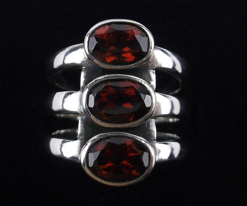 Mint Nicky Butler Sterling Silver Garnet Ring 5: Guaranteed Solid 925 Sterling Silver, in Excellent Condition