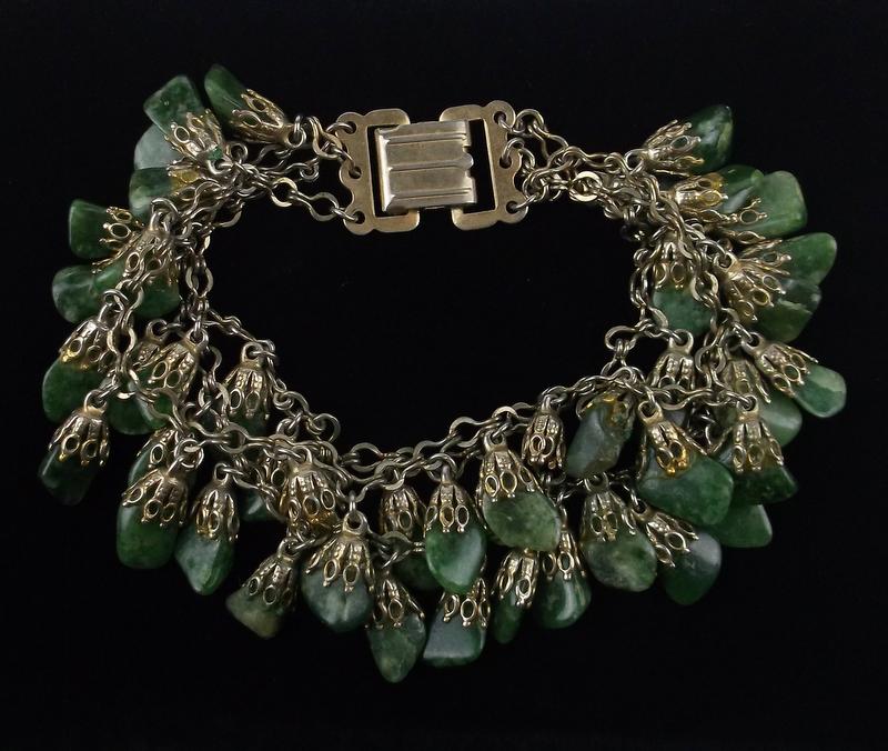 Vintage 1960s Jade Bracelet 7.5" Dangly Retro (1 of 2)