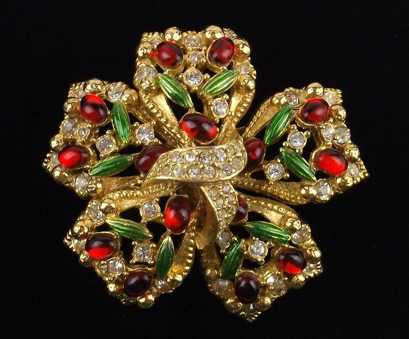 Mint Vintage Designer Rhinestone Brooch (1 of 3)