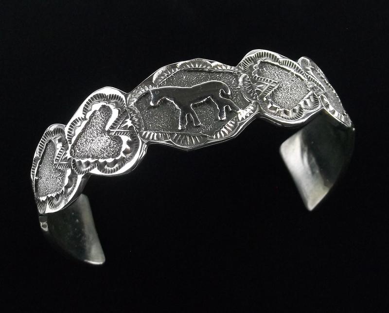 Big Navajo Emerson Kinsel Sterling Horse Cuff Bracelet (1 of 7)