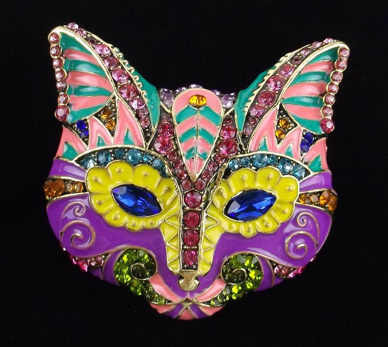 Big Mint Enameled Rhinestone Cat Brooch (1 of 2)