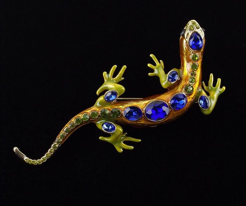 Big Mint Enameled Rhinestone Lizard Brooch (1 of 3)