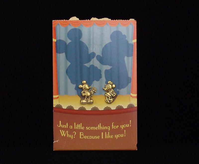 New Mint Vintage Disney Mickey Minnie Mouse Pins (1 of 2)