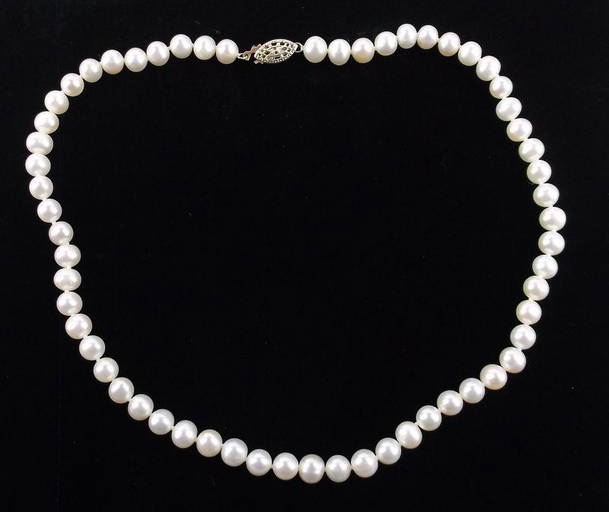 New Sterling Silver Freshwater Pearl Necklace 16" Aug 28, 2022