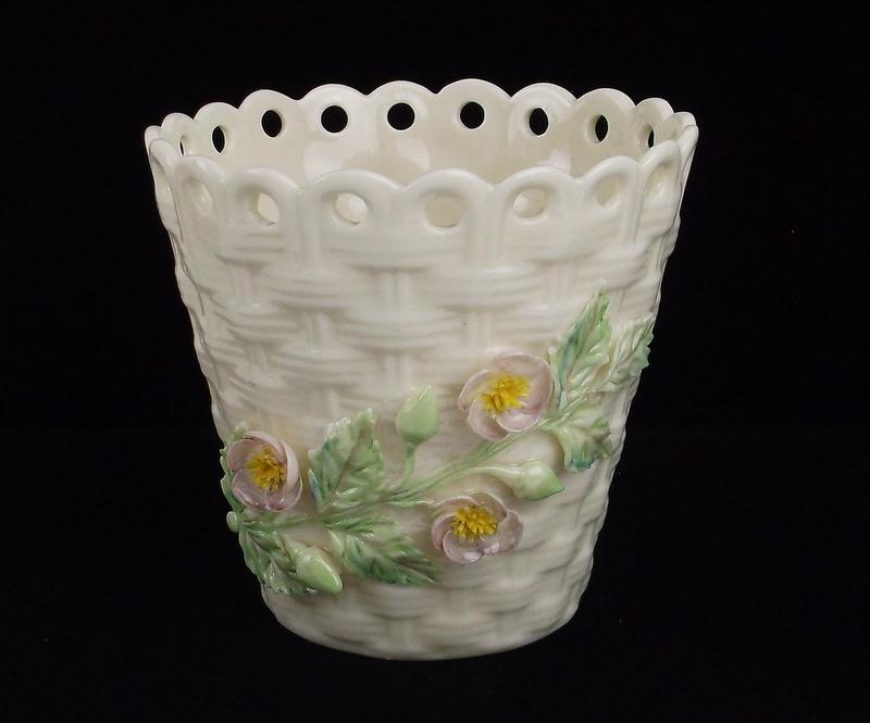 Mint Vintage Beleek Ireland Flower Vase Porcelain (1 of 5)