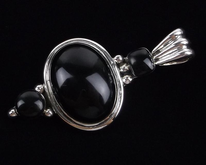 Mint Vint Heavy Taxco Sterling Silver Onyx Pendant TO80 (1 of 3)