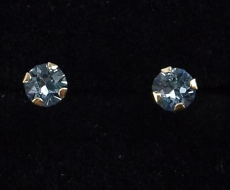 New 14kt Gold Blue Topaz Stud Earrings Small (1 of 1)