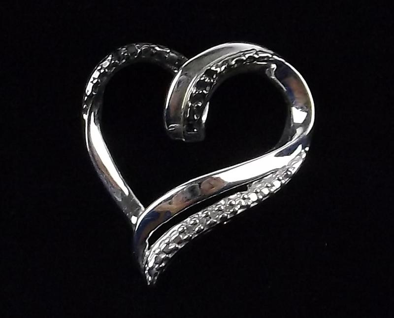 Stunning Sterling Black White Diamond Heart Pendant (1 of 2)