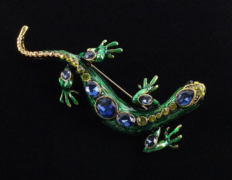 Big Mint Enameled Rhinestone Lizard Brooch Life Size (1 of 2)