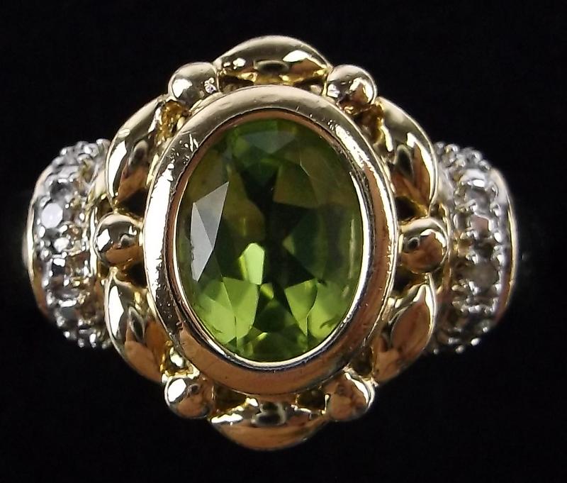 Stunn Vint Gold Over Sterling Diamond Peridot Ring 6 (1 of 2)