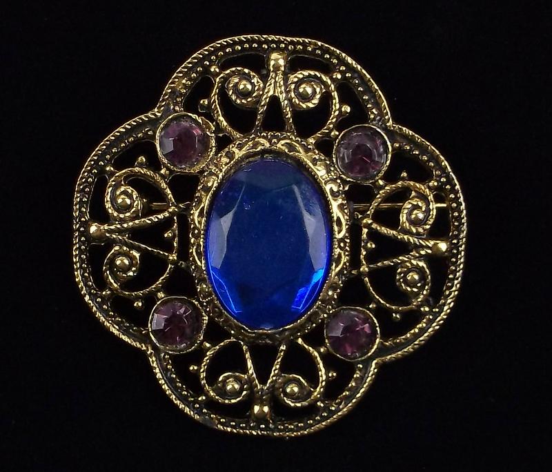 Mint Vintage Ornate Rhinestone Brooch (1 of 3)