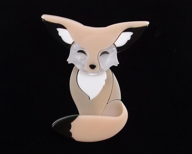 Mint Lucite Fox Brooch 3D (1 of 2)