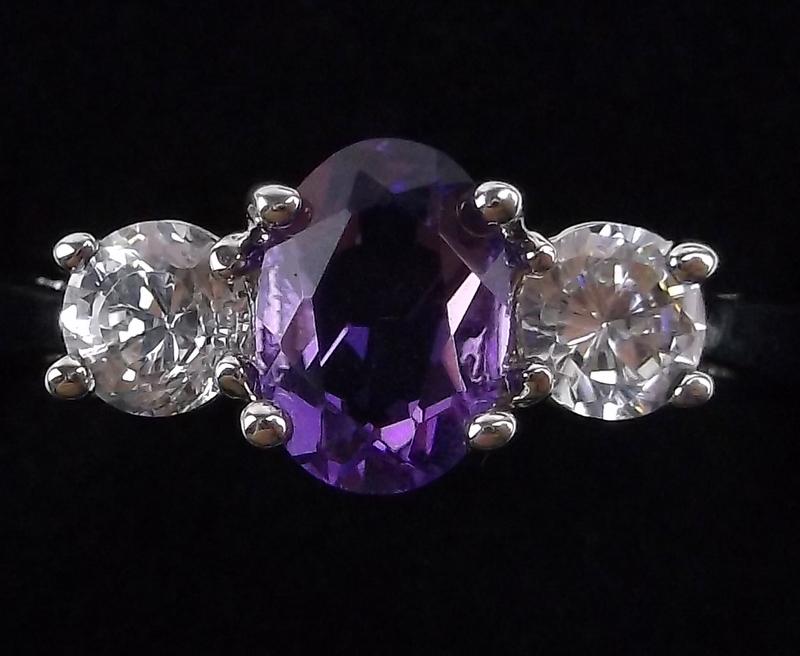 Mint Sterling Silver Amethyst Ring Size 8 (1 of 2)