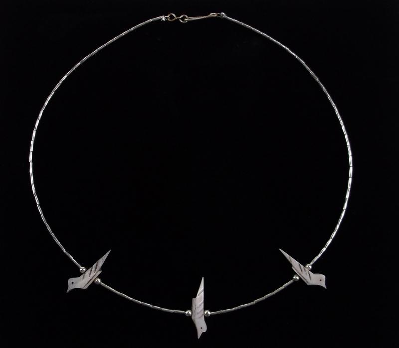 Mint Vintage Zuni Sterling Bird Fetish Necklace 17" (1 of 2)