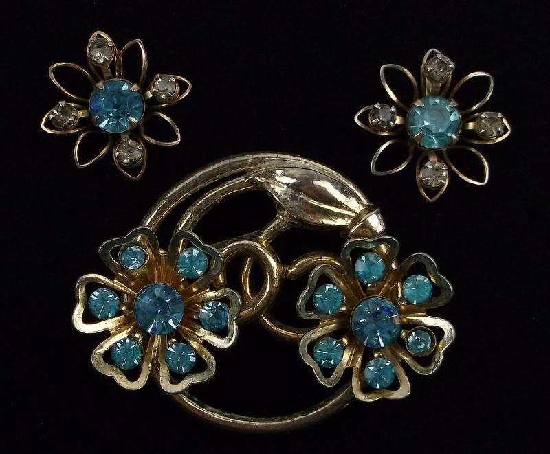 Vintage 1950s Coro Craft Rhinestone Brooch Earrings: excellent condition