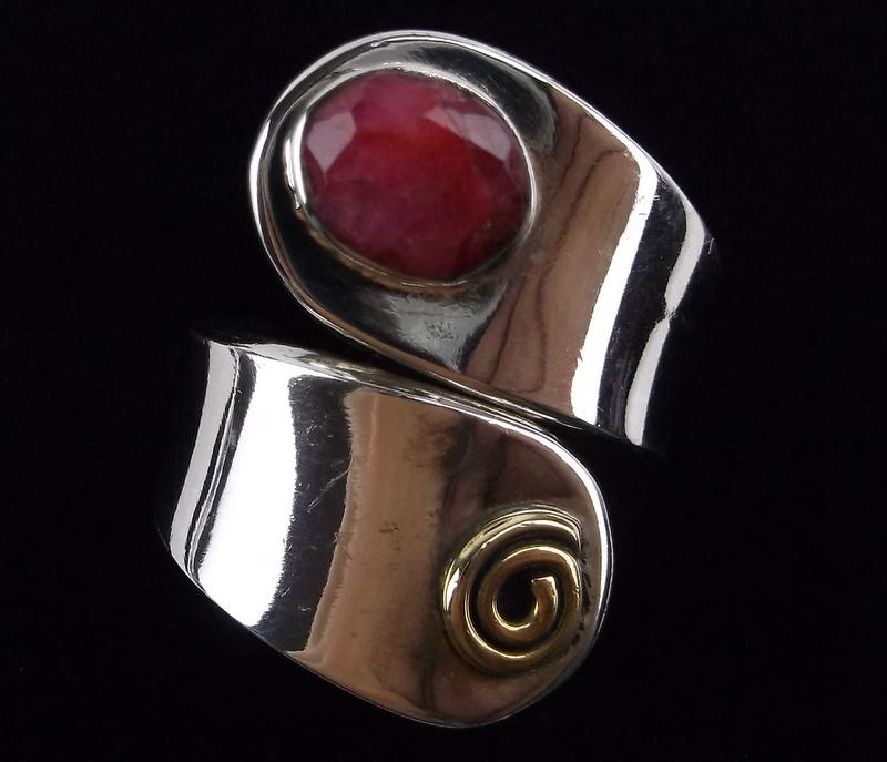 New Bali Sterling Silver 2ct Ruby Ring Adjustable 6-8 (1 of 2)
