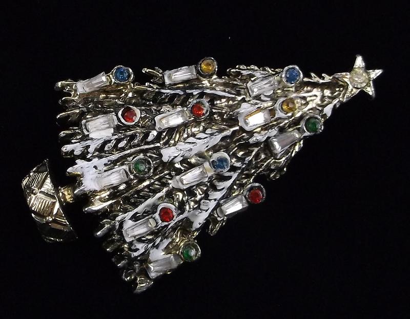Mint Vintage 1960s Rhinestone Christmas Tree Brooch (1 of 3)