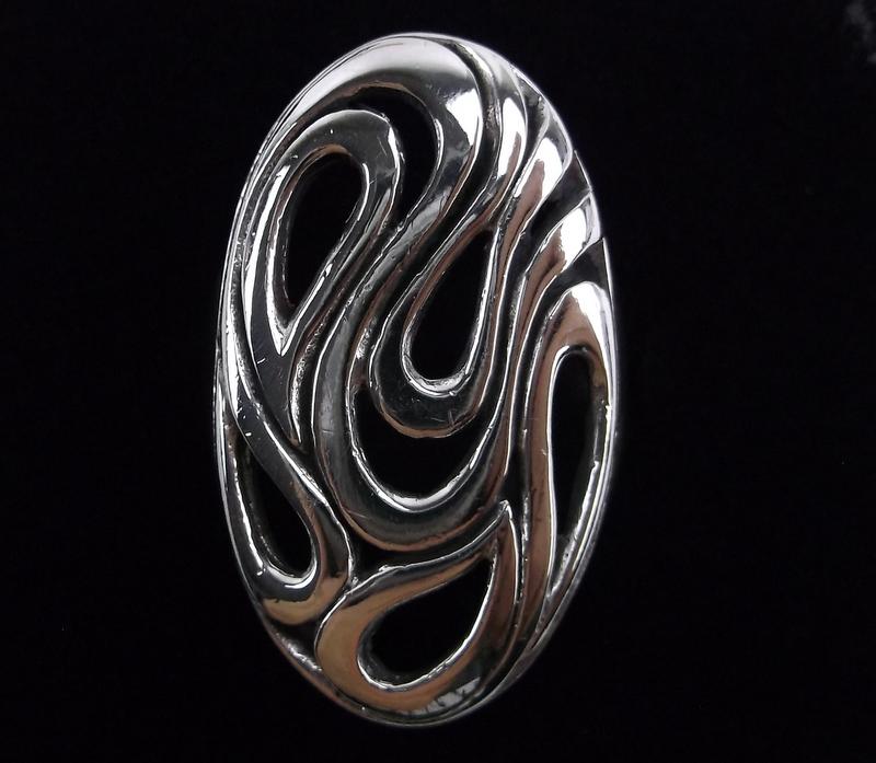 Mint Vintage Heavy Sterling Silver design Ring 8 Thick (1 of 2)