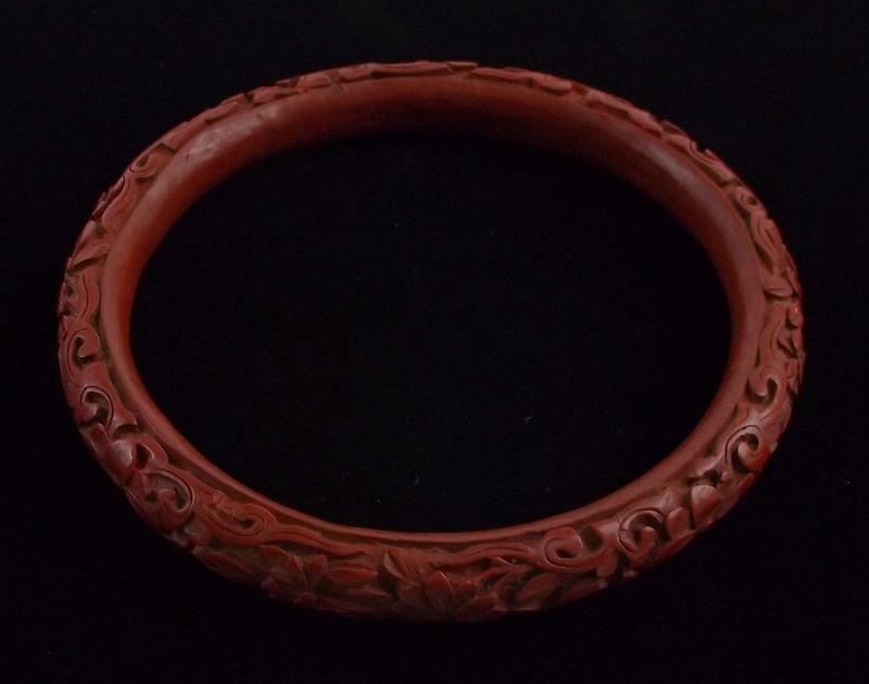 Mint Vintage Cinnabar Bangle Bracelet Stunning (1 of 4)