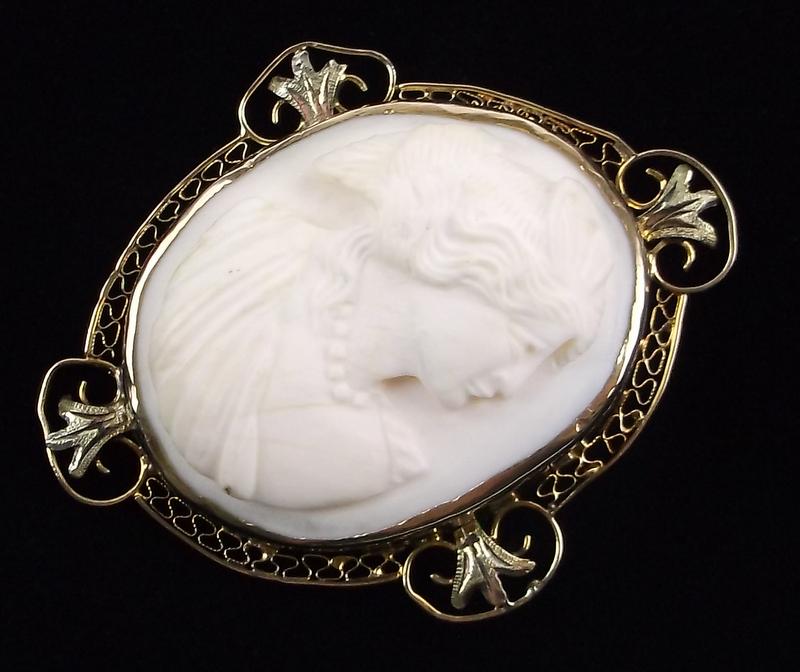 BIG Mint Vint 1930s 10kt Gold Shell Cameo Brooch (1 of 7)