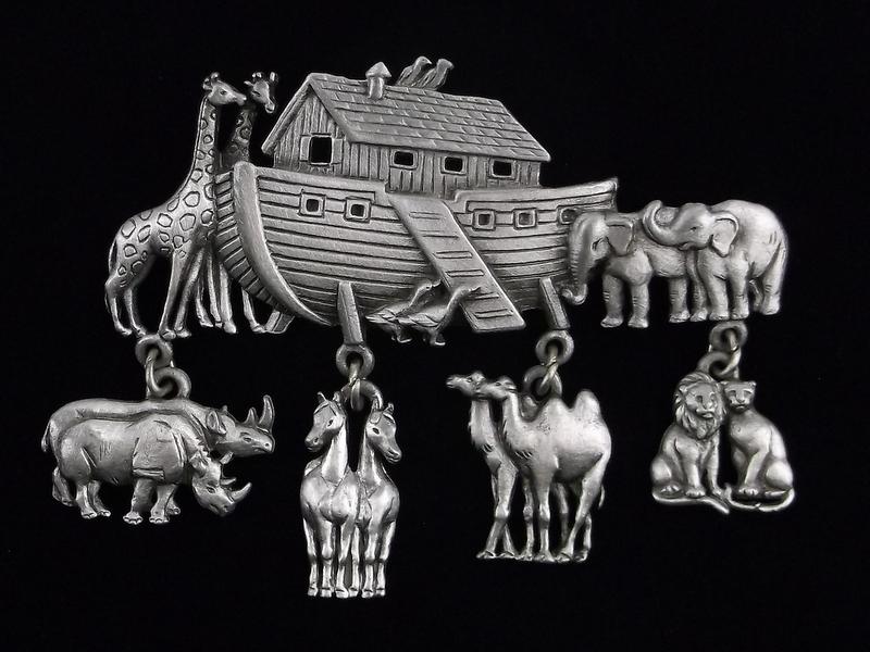 Mint Vintage Noahs Ark Animal Brooch (1 of 3)