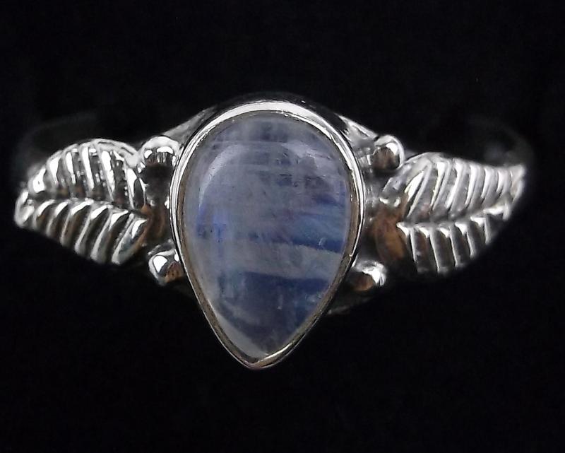 New Sterling Silver Moonstone Leaf Ring Size 8: Solid Sterling Silver Guaranteed, in Brand New Never Worn Condition.