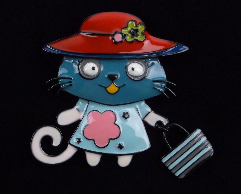 Big Mint Enameled Cat Sway Brooch (1 of 2)