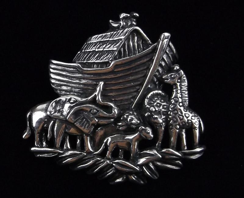 Mint Vintage Kabana Sterling Silver Noahs Ark Pendant (1 of 3)