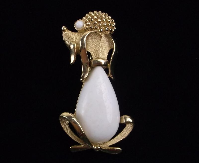 Mint Vint 1950s Crown Trifari Jelly Belly Dog Brooch: Mint Condition, In Like New Condition, Perfect