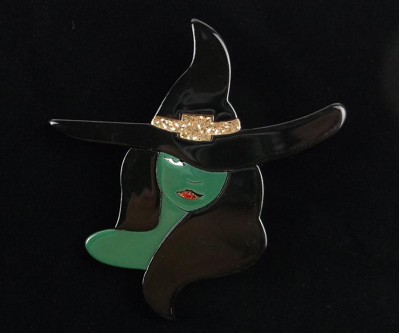 Mint Lucite Wicked Witch Brooch 3D Green Envy: Mint Condition, In Like New Condition, Perfect