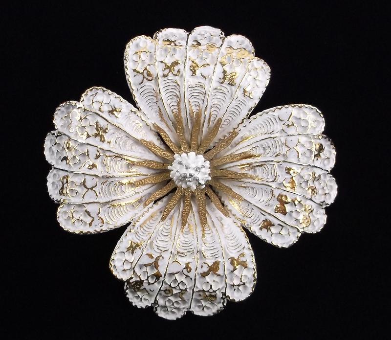 Mint Vintage 1950s Capri Enameled Brooch (1 of 3)