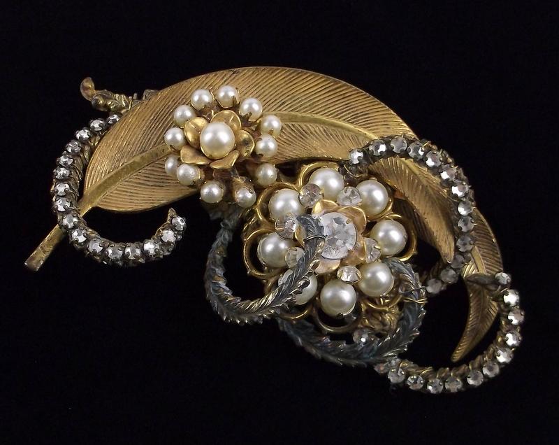 Rare Vintage 1940s Miriam Haskell Rhinestone Brooch (1 of 3)