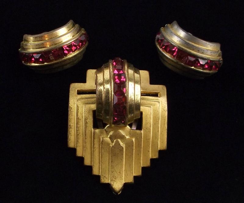 Stunn Vint 1920s Art Deco Rhinestone Brooch Earrings (1 of 4)