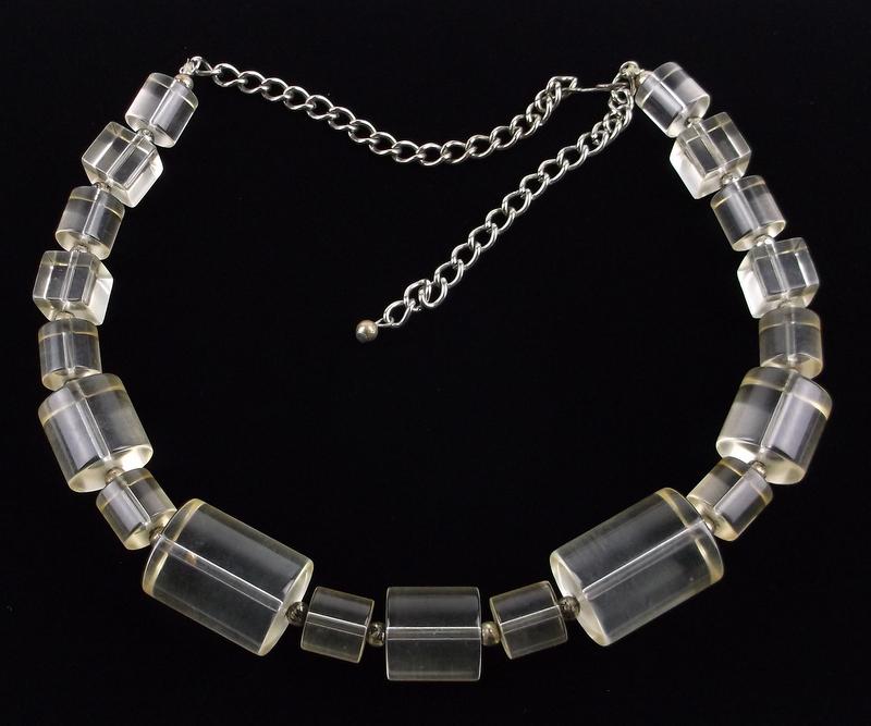 Huge Gorgeous Vint 1950s Lucite Necklace 24" Chunky: excellent condition