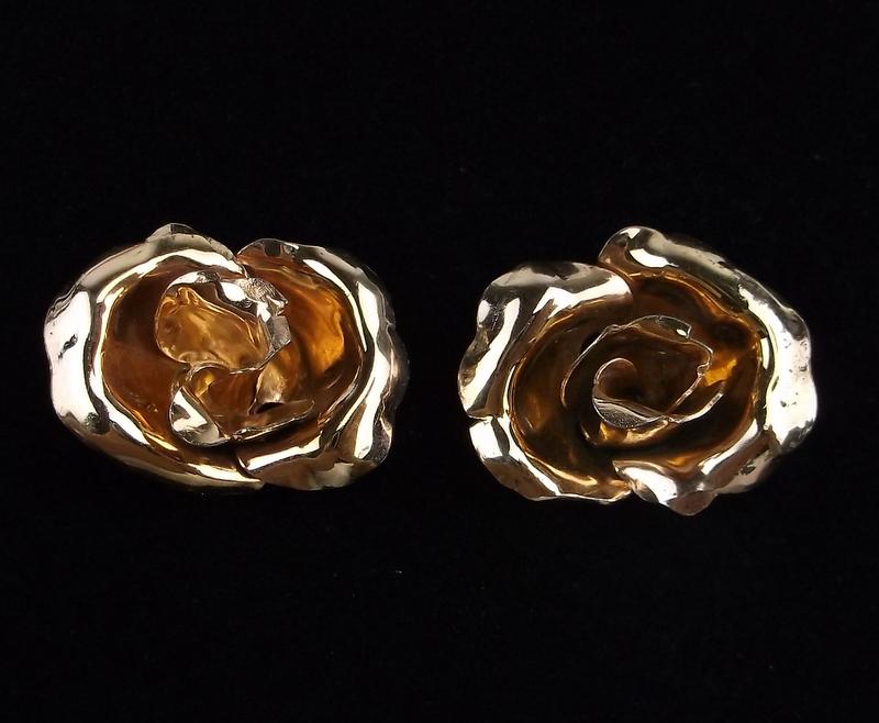 Mint Vintage 1940s Sterling Silver Rose Earrings Signed (1 of 3)