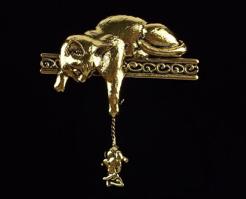 Mint Enameled Cat and Mouse Brooch (1 of 2)