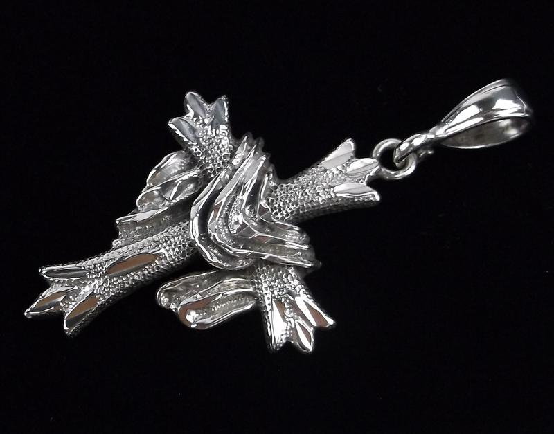 Mint Vintage Heavy Sterling Silver Cross Pendant (1 of 3)