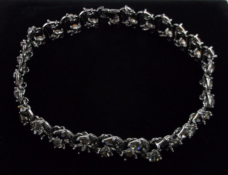 Mint Vintage 1960s Rhinestone Choker Necklace 16": Mint Condition, In Like New Condition, Perfect