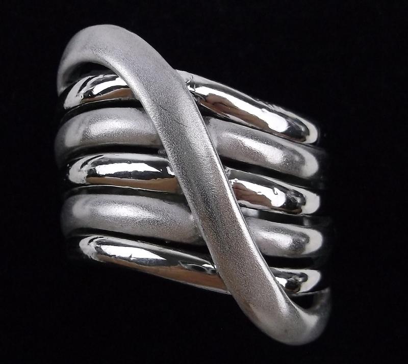 Big Heavy Sterling Silver Design Ring Size 8.5 (1 of 4)