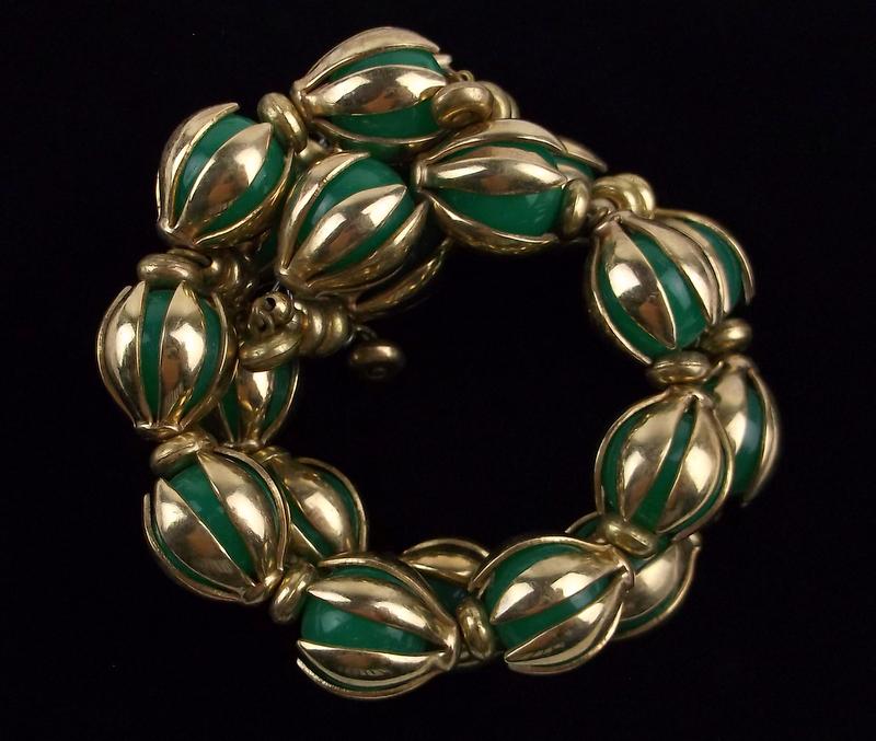 Mint Vintage 1940s Designer Glass Wrap Bracelet (1 of 4)