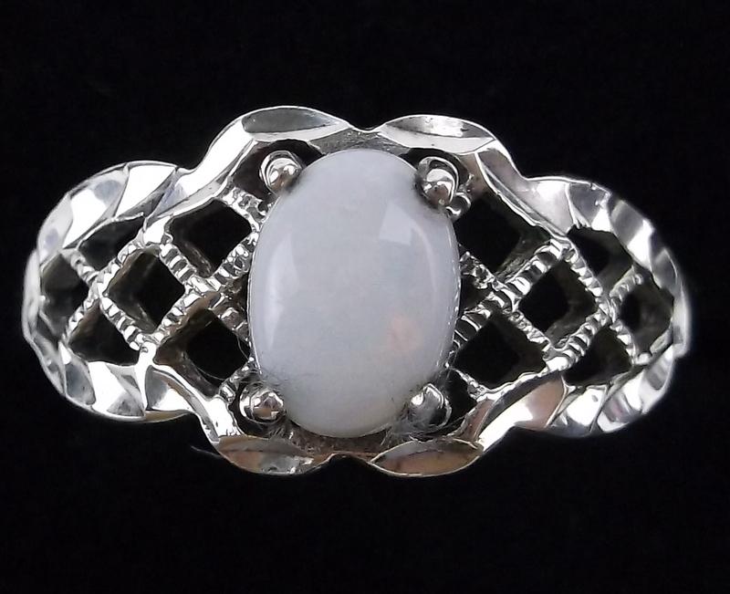 Mint Vintage Sterling Silver Opal Ring Size 7 (1 of 4)