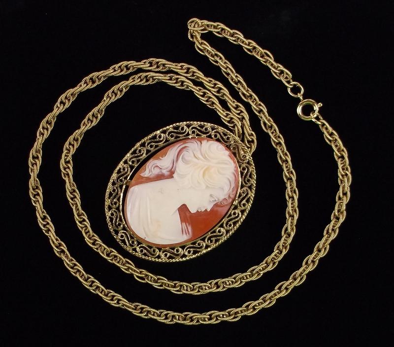 Mint Vintage 1960s Lisner Cameo Necklace 24": Mint Condition, In Like New Condition, Perfect