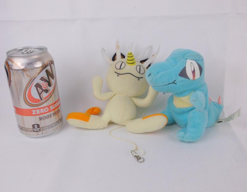 Vintage 2000 Pokemon Hasbro Tododile Meowth Plush: excellent condition
