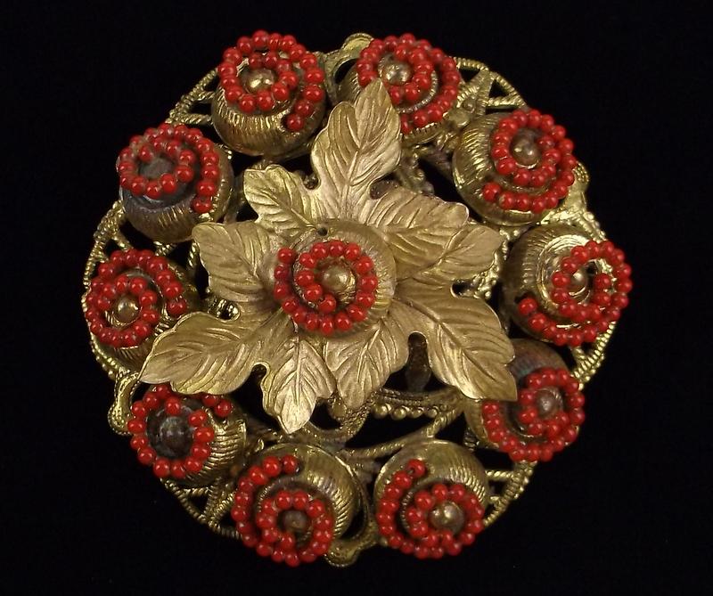 Stunning Vint 1930s Czech Glass Bead Brooch Art Deco: excellent condition