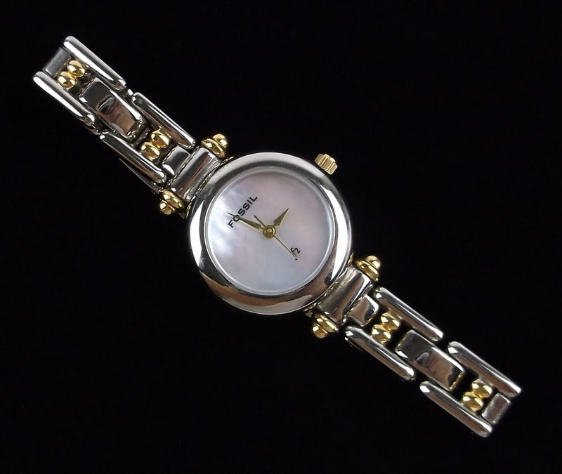 Mint Fossil Mother Of Pearl Wristwatch Works Perfect: A New Battery, Works Perfect